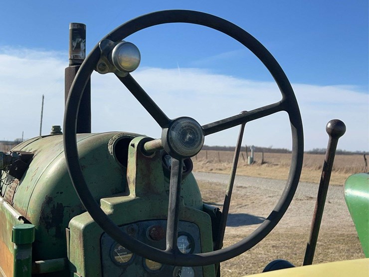 john-deere-720-image-47