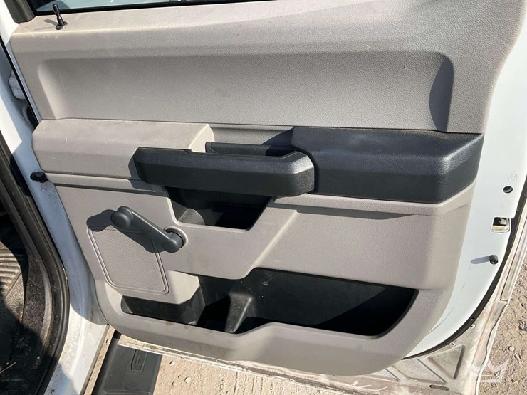 2017-ford-f450-image-25