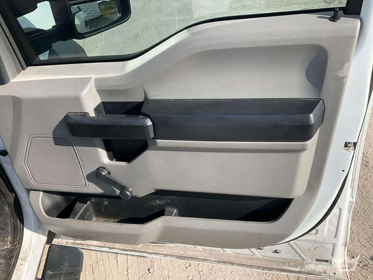 2017-ford-f450-image-27