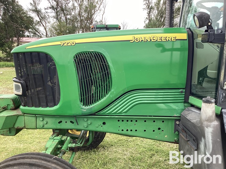 2005-john-deere-7220-image-12
