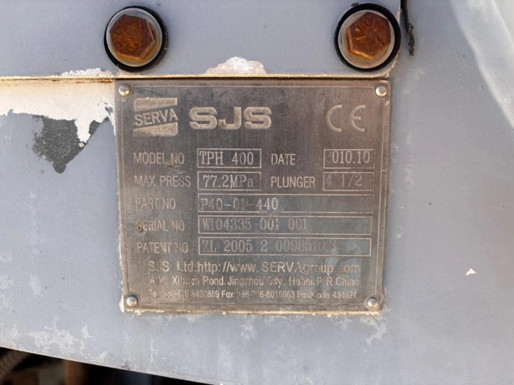 2010-caterpillar-c13-image-8