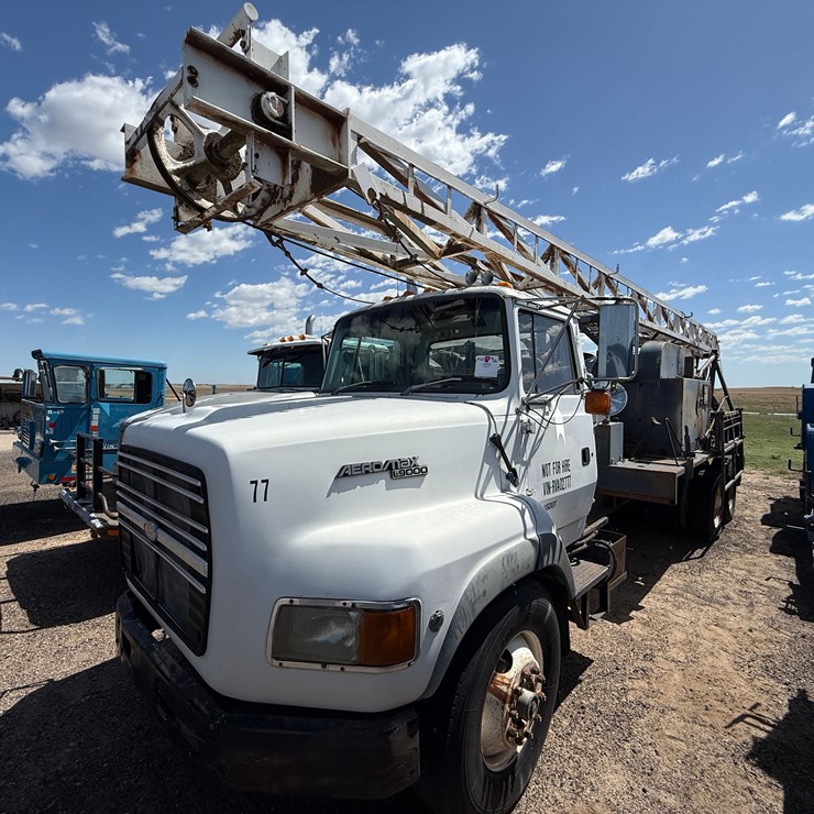 1994 FORD L9000