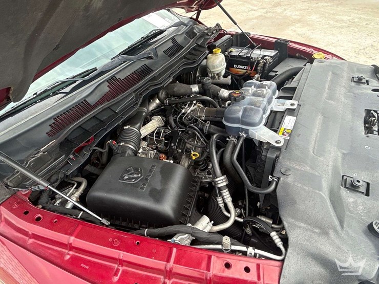 2015-dodge-1500-image-9