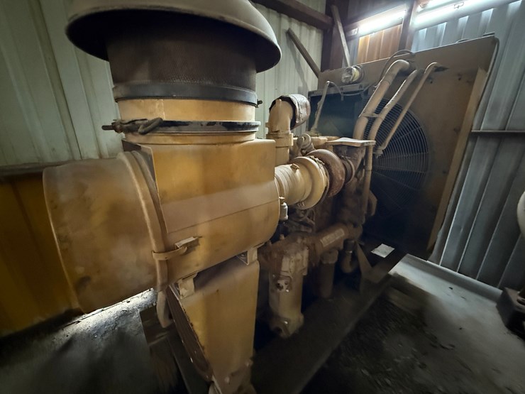 caterpillar-c15-image-2