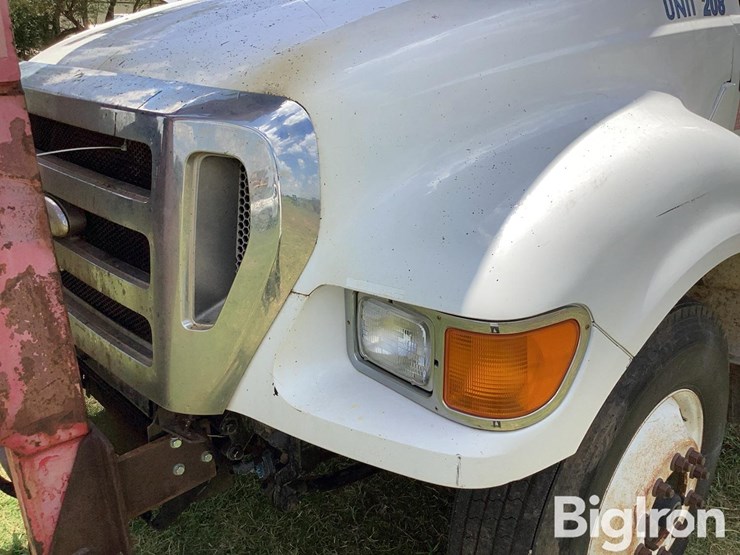 2006-ford-f750-image-16