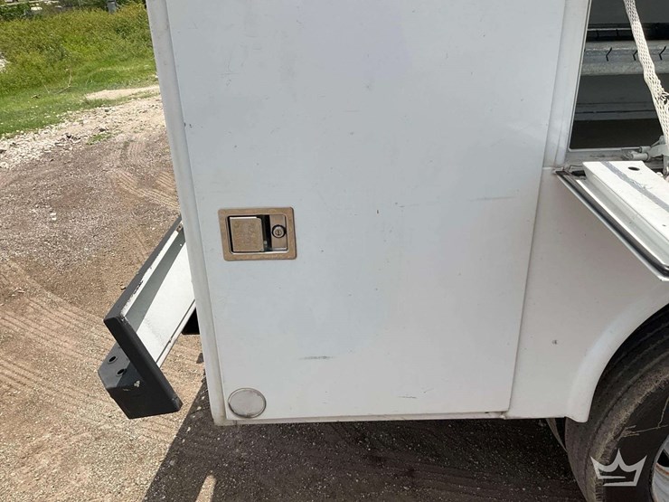 2019-ford-f450-image-32