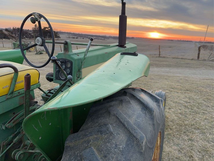 john-deere-620-image-25
