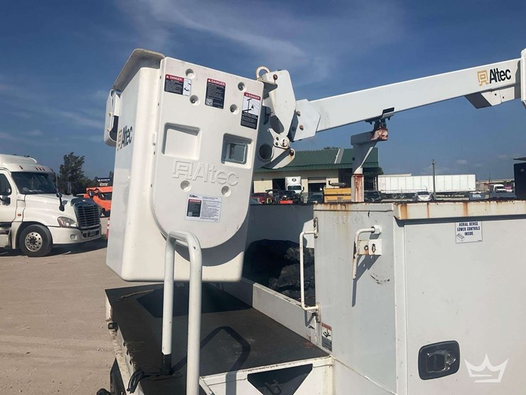 2017-altec-at235-image-16
