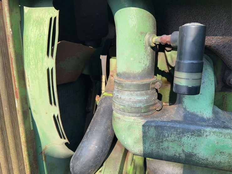 john-deere-4020-image-23