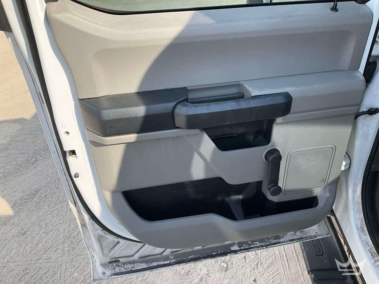 2017-ford-f450-image-22