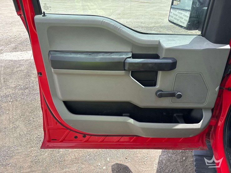 2019-ford-f150-image-5
