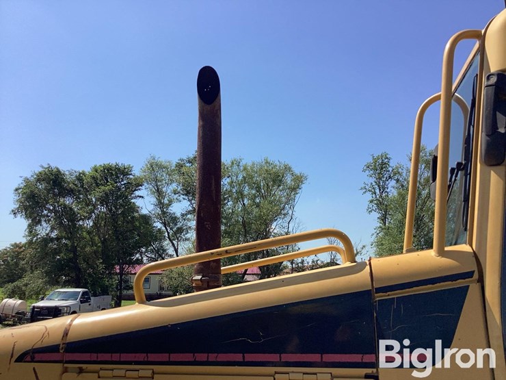 2006-caterpillar-d5n-xl-image-13