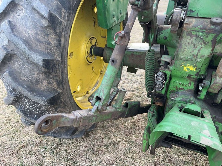 john-deere-720-image-44