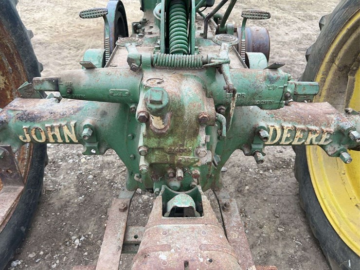 john-deere-model-b-image-34
