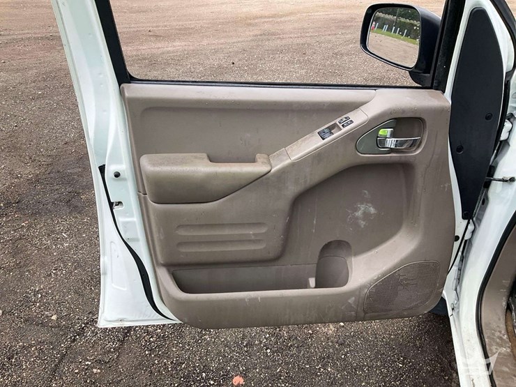2017-nissan-frontier-image-22