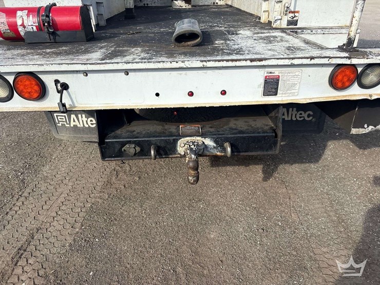 2016-ford-f550-image-15