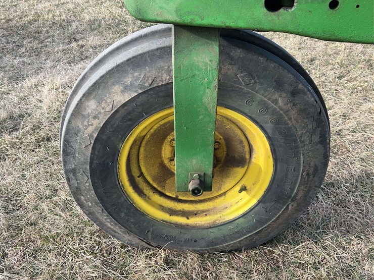 john-deere-60-image-17