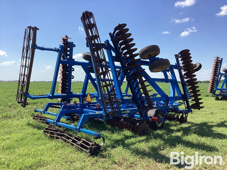 2011-landoll-7431-33-image-5