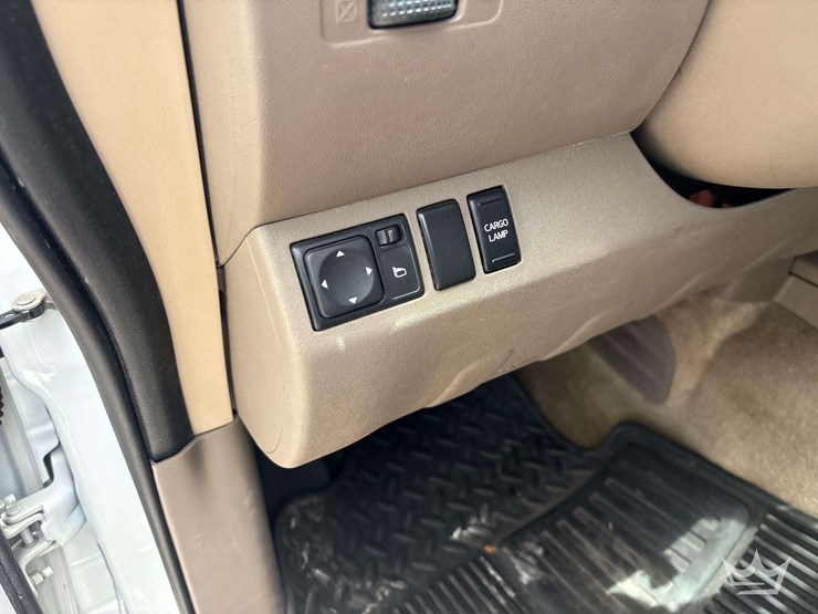 2017-nissan-frontier-image-19