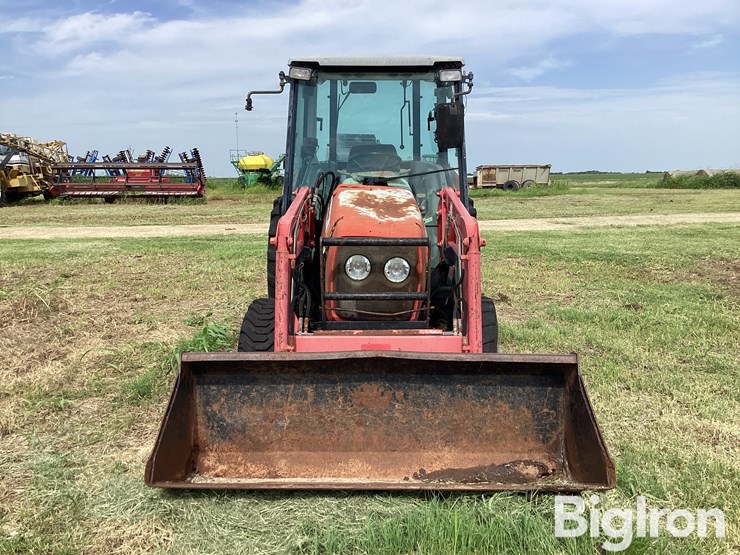 massey-ferguson-1525-image-2