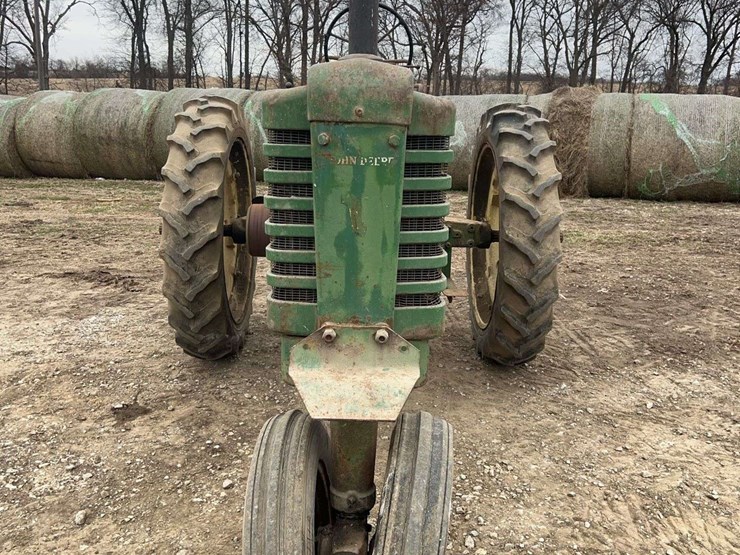 john-deere-model-b-image-8