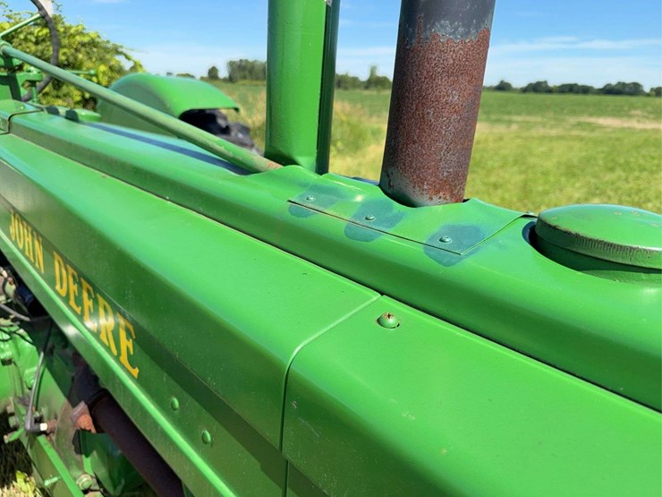 john-deere-model-b-image-16