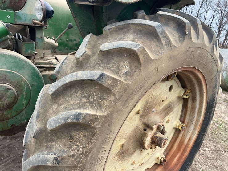 john-deere-70-image-55