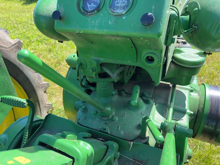 john-deere-model-b-image-9