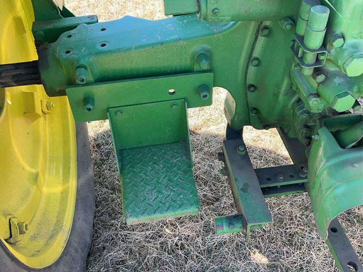john-deere-model-b-image-47