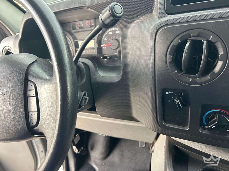 2012-ford-e450-image-18