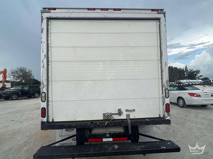 2012-ford-e450-image-26