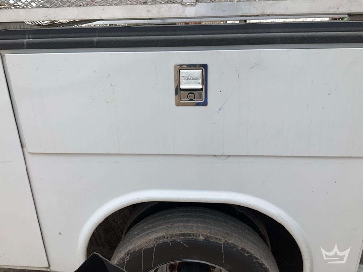 2019-ford-f450-image-30