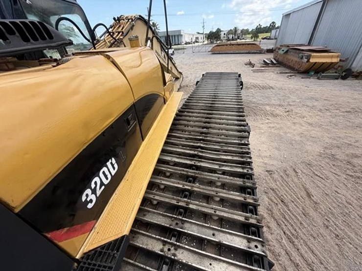 2009-caterpillar-320dl-image-45