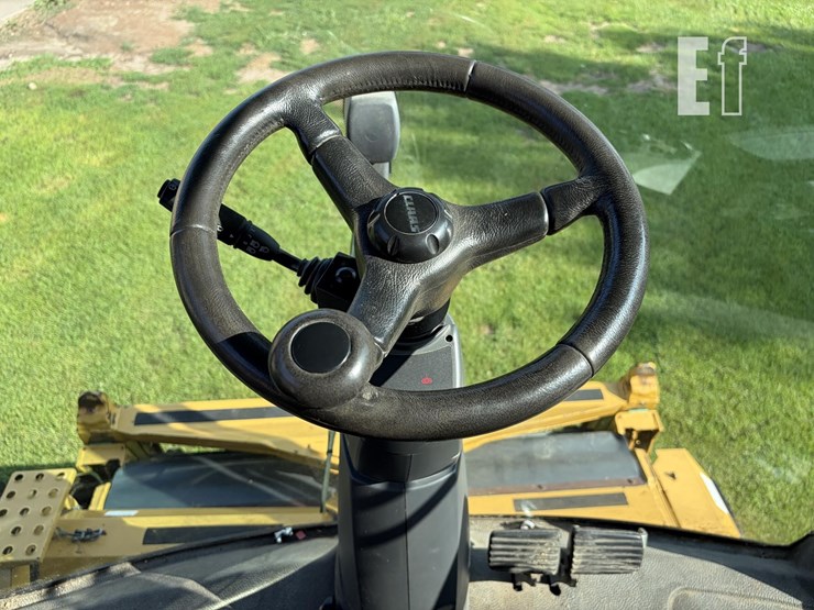 2013-claas-lexion-760-image-23
