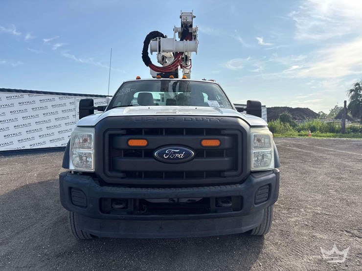 2016-ford-f550-image-39
