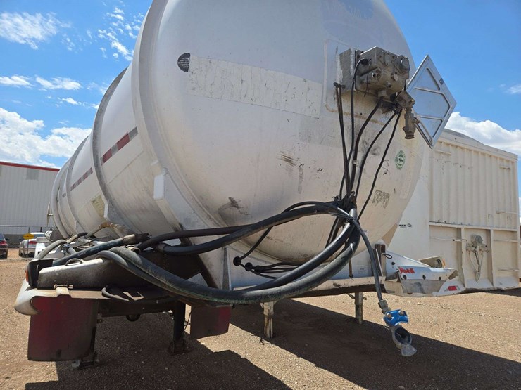 2000-tlmm-tanker-trailer-image-12
