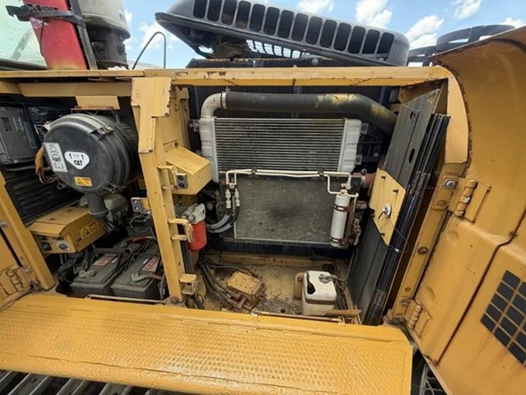 2009-caterpillar-320dl-image-22