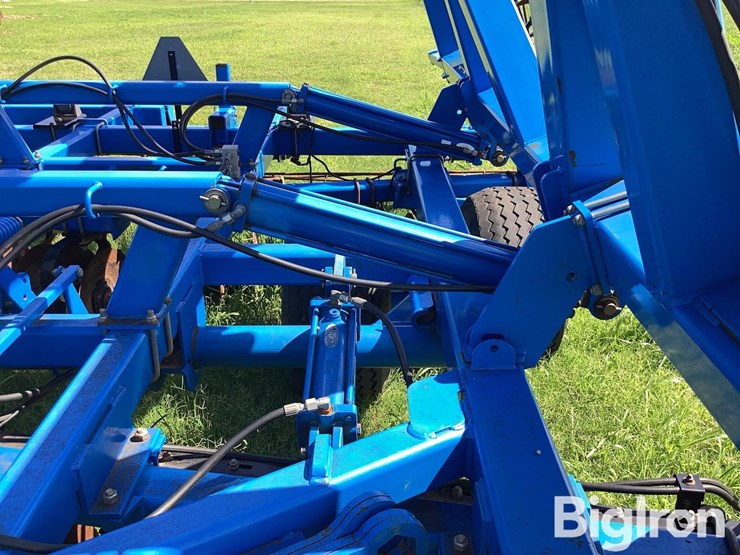2011-landoll-7431-33-image-15