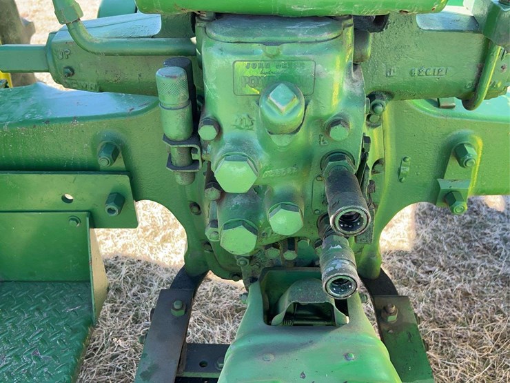 john-deere-model-b-image-40