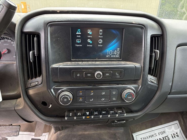 2022-chevrolet-silverado-6500hd-image-37