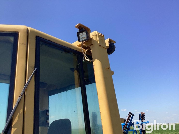 2006-caterpillar-d5n-xl-image-12