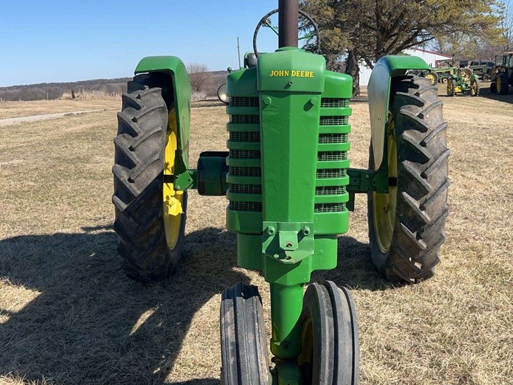 john-deere-model-b-image-8