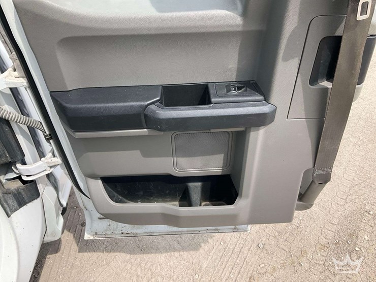 2019-ford-f150-image-17
