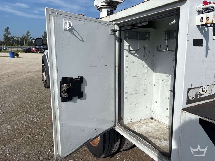 2017-altec-at235-image-14