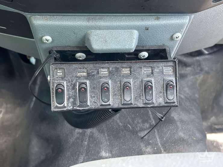 2012-auto-crane-4004eh-image-31