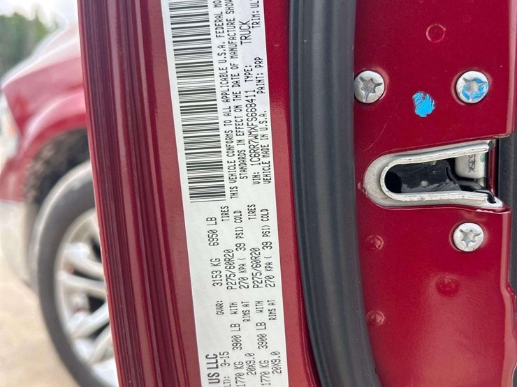 2015-dodge-1500-image-5