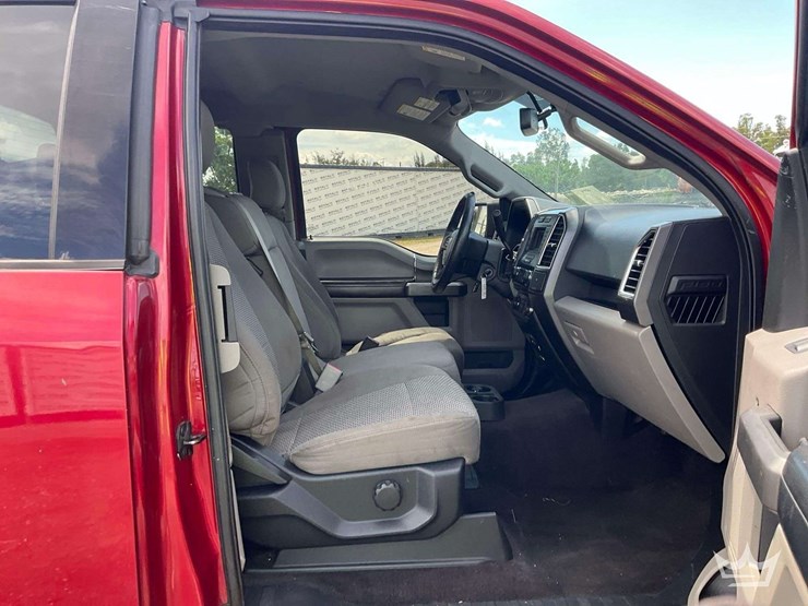 2015-ford-f150-image-21