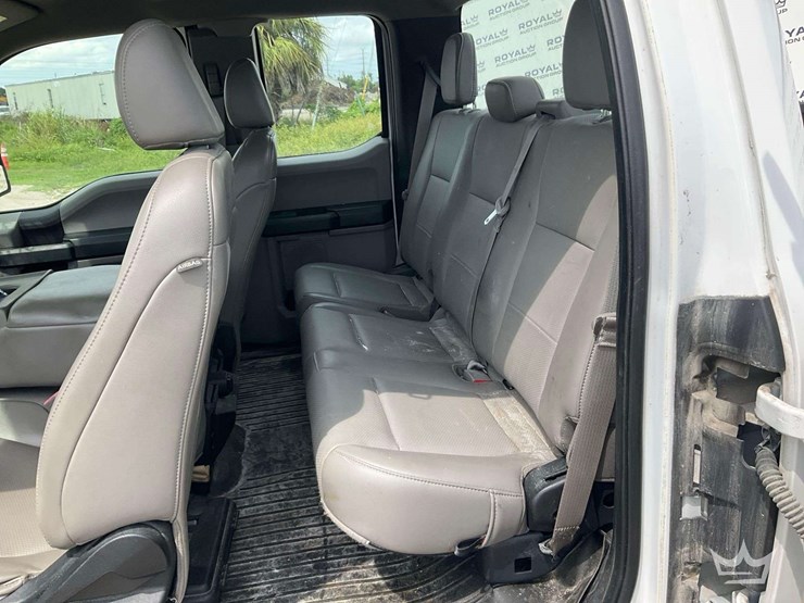 2019-ford-f150-image-18