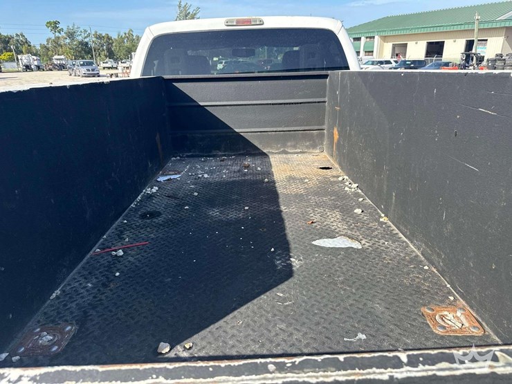 2013-ford-f250-image-13