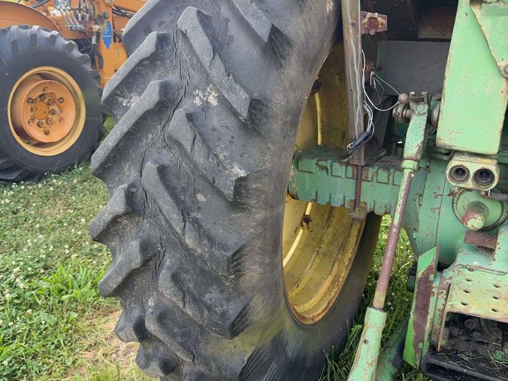 john-deere-4020-image-5